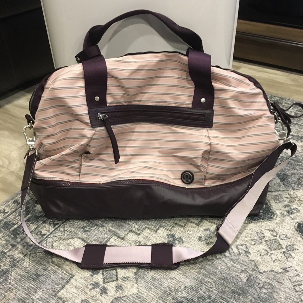 Lululemon bag